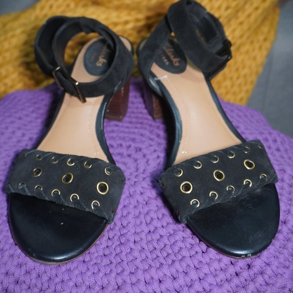 Clarks Artisan Women Black Ankle-Strap Block Heel Sandal Suede Leather Size 7